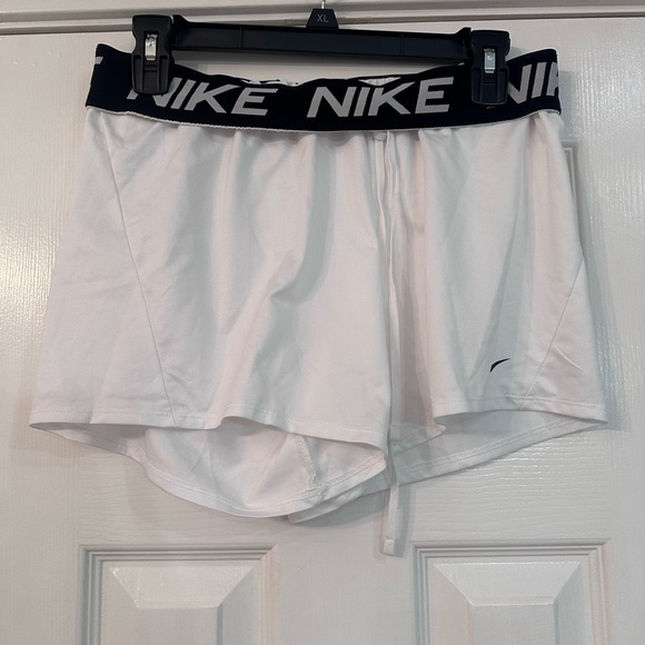 Nike Women's White Athletic Shorts with Black Logo - Picture 5 of 5